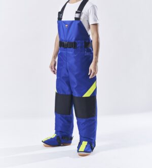 ウォータージェット防護服　water jet protective suit